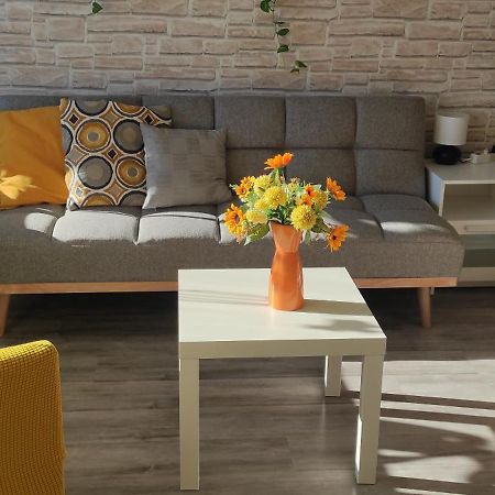 Baross Apartman Kaposvár Buitenkant foto