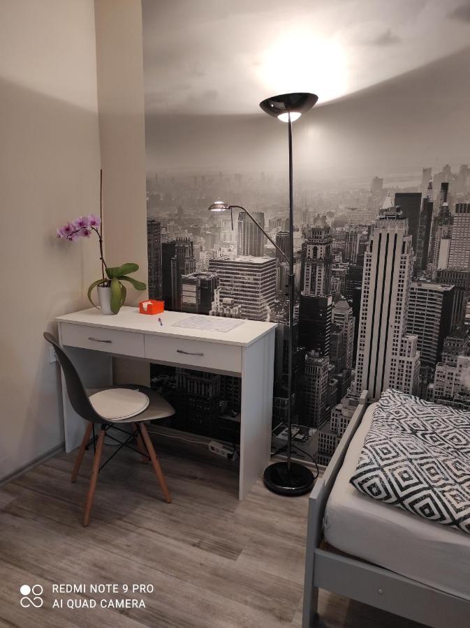 Baross Apartman Kaposvár Buitenkant foto