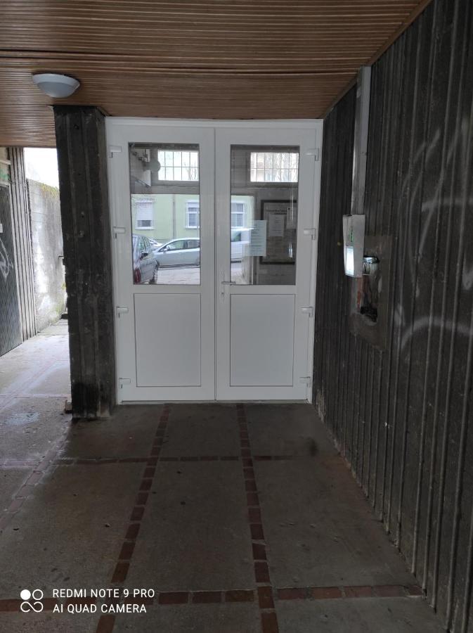 Baross Apartman Kaposvár Buitenkant foto